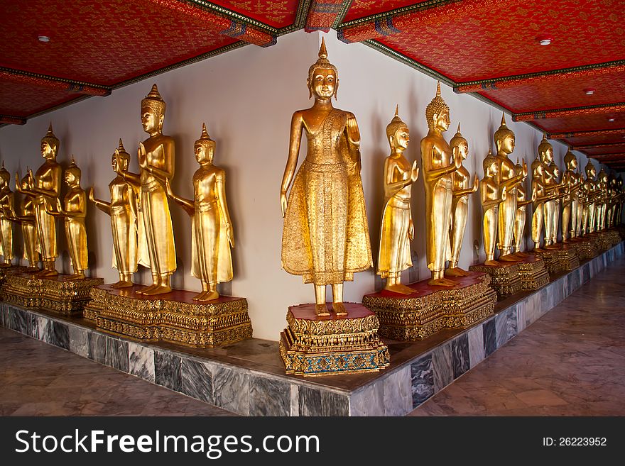 Buddha statues made of gold
