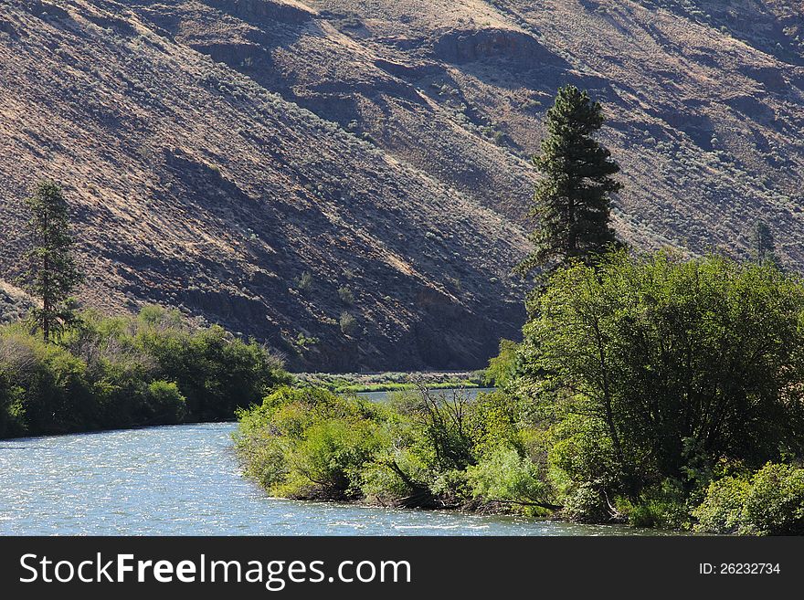 Image from Canyon Road east of the Cascades mountains, WA. Image from Canyon Road east of the Cascades mountains, WA.