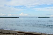Free Daplangu Sumur Beach, Pandeglang, Indonesia – October 09, 2022: The Best Spots To Enjoy The Beach Atmosphere Stock Image - 262346531