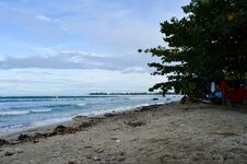 Free Daplangu Sumur Beach, Pandeglang, Indonesia – October 09, 2022: The Best Spots To Enjoy The Beach Atmosphere Stock Images - 262347234