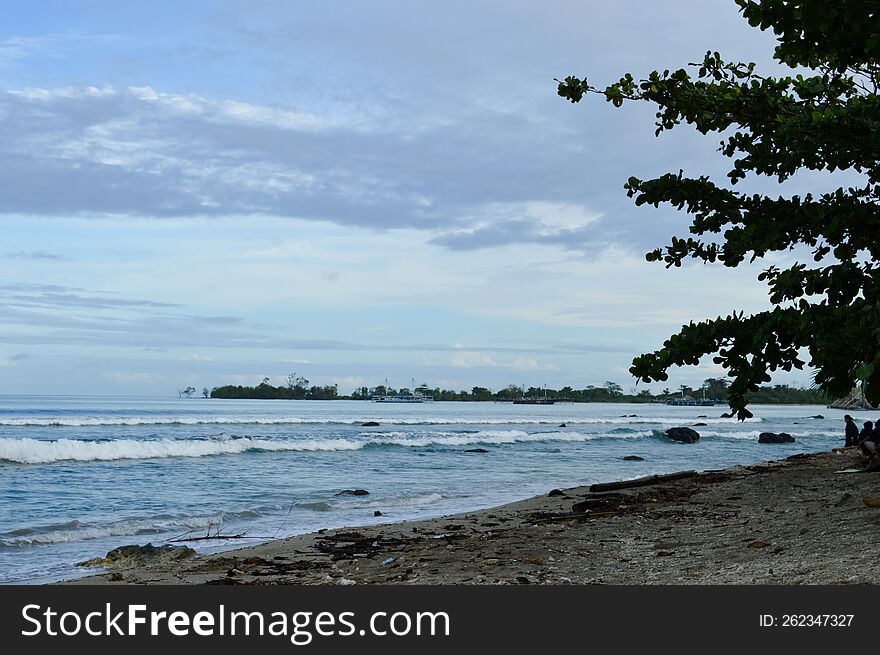 Daplangu Sumur Beach, Pandeglang, Indonesia – October 09, 2022: The Best Spots To Enjoy The Beach Atmosphere