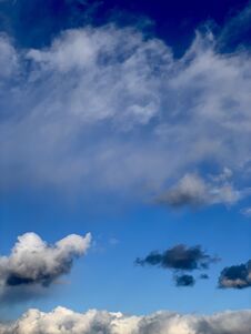 Blue Sky And The Clouds Looking Like Fog Royalty Free Stock Image Blue Sky And The Clouds Looking Like Fog Royalty Free Stock Image