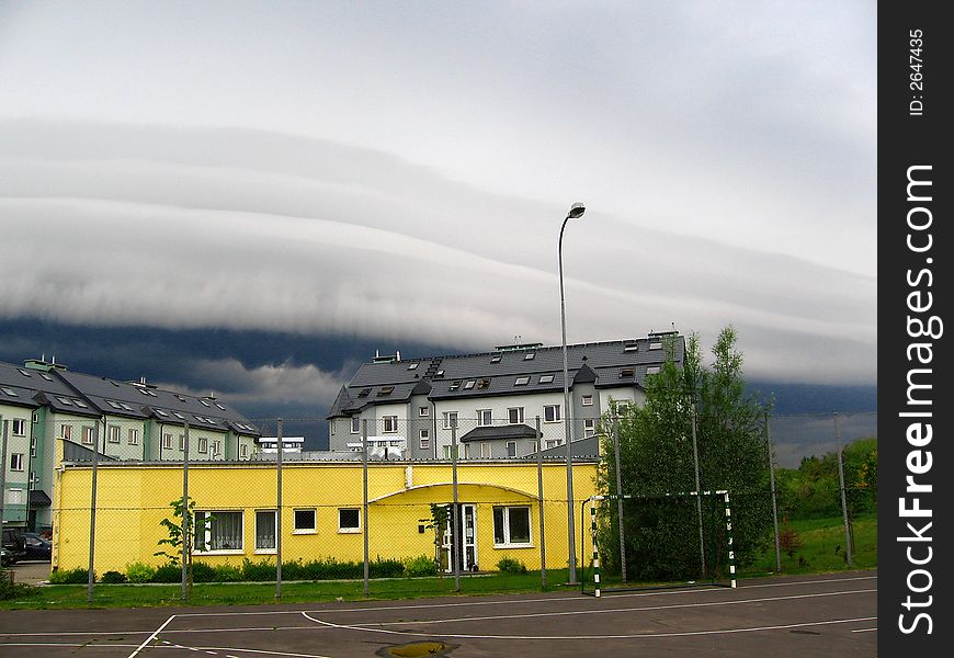 Dark clouds coming, city wait... , beauty layered clouds... latin: Nimbostratus