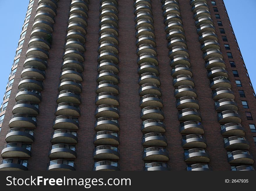 A picture of architectural patterns of a highrise downtown Minneapolis