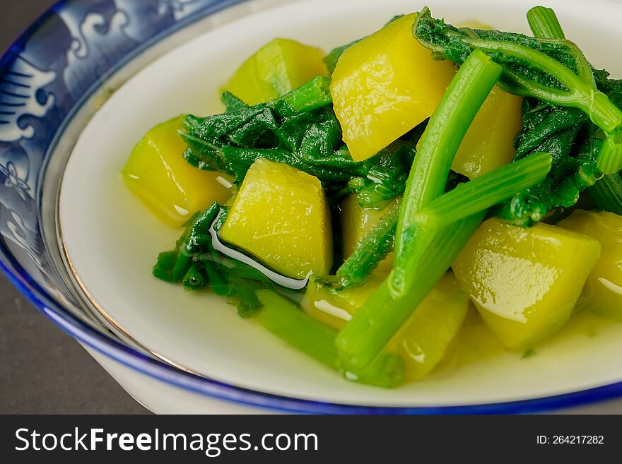 Clear pumpkin soup. very good for health.