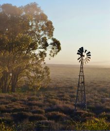 Windmill Water Pump Royalty Free Stock Image Windmill Water Pump Royalty Free Stock Image
