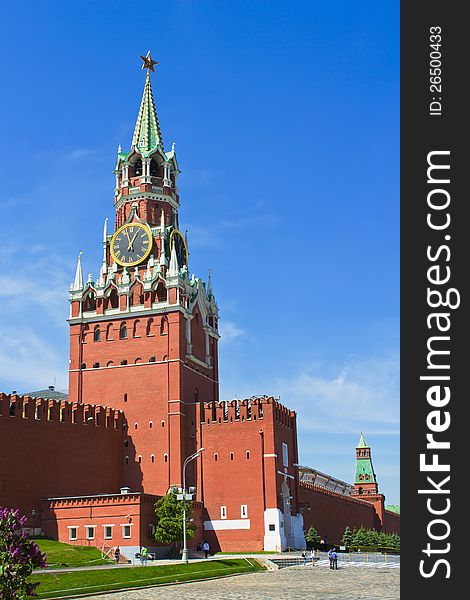 One of the 20 towers of the Moscow Kremlin, facing the Red Square. One of the 20 towers of the Moscow Kremlin, facing the Red Square