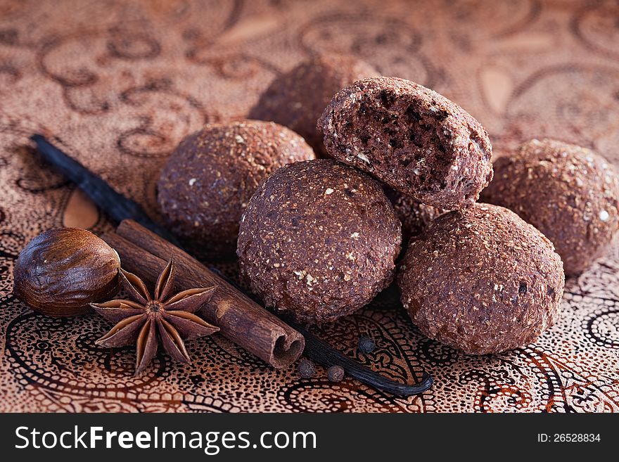 Oatmeal, bran and chocolate cookies with spices, selective focus. Oatmeal, bran and chocolate cookies with spices, selective focus