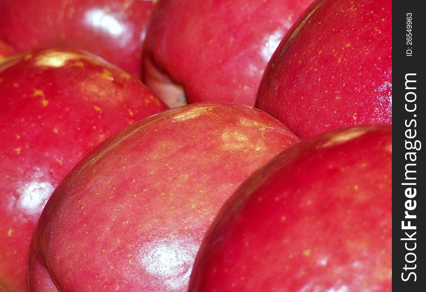 Red apples at farmers market