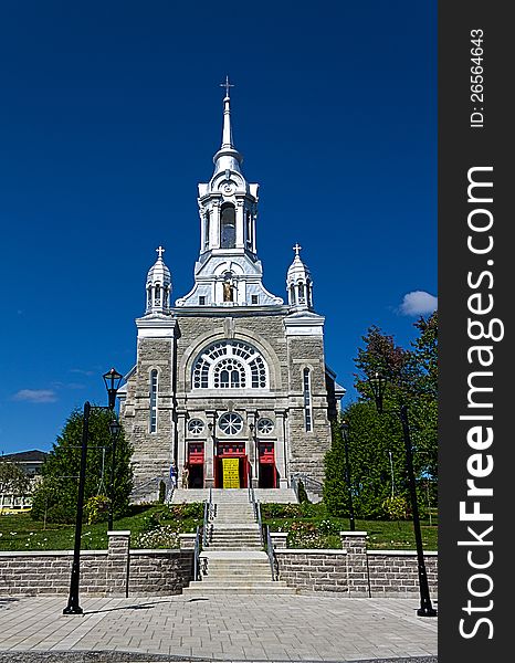 The Saint-Sauver des Monts church, in the laurentians of Quebec. The Saint-Sauver des Monts church, in the laurentians of Quebec