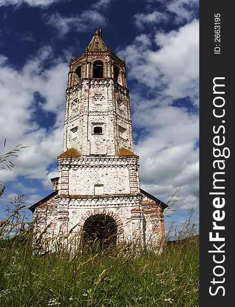 Old deserted church in Suzdal (Russia)