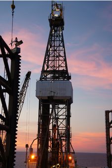 Jack Up Drilling Rig &x28;Oil Rig&x29; At Twilight Time Royalty Free Stock Image Jack Up Drilling Rig &x28;Oil Rig&x29; At Twilight Time Royalty Free Stock Image