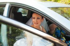 Bride Leaving Home Royalty Free Stock Images Bride Leaving Home Royalty Free Stock Images