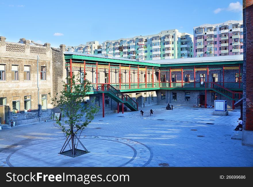 Chinese Baroque Block is an old area of Harbin. The style of architechure is merged Baroque and Chinese classic.