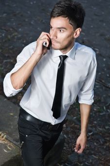 Man Calling By Phone Royalty Free Stock Images Man Calling By Phone Royalty Free Stock Images