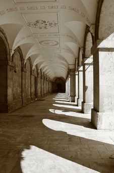 Long Shadows Magdalen College Royalty Free Stock Images Long Shadows Magdalen College Royalty Free Stock Images
