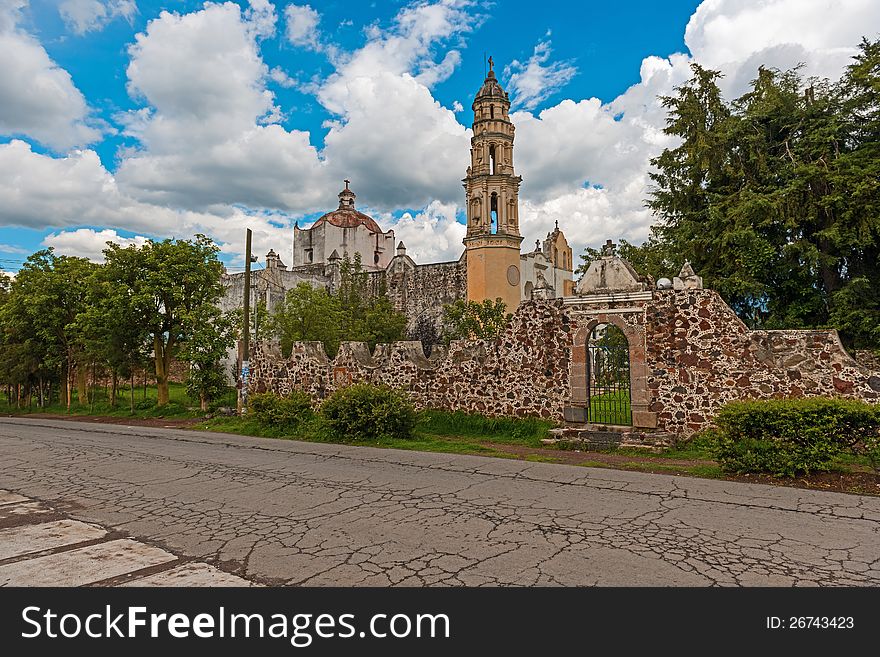 The former Convent of St. John the Evangelist is icon of the historic architecture of Teotihuacan is located just 3 km from the archaeological site, the site was built during the year 1548 and served as nucleus for the Franciscans. In his church stands a fine old tower and a steeple. Oxtotipac former convent, an important emblem of the historic architecture of Teotihuacan. It is presented as a p. The former Convent of St. John the Evangelist is icon of the historic architecture of Teotihuacan is located just 3 km from the archaeological site, the site was built during the year 1548 and served as nucleus for the Franciscans. In his church stands a fine old tower and a steeple. Oxtotipac former convent, an important emblem of the historic architecture of Teotihuacan. It is presented as a p