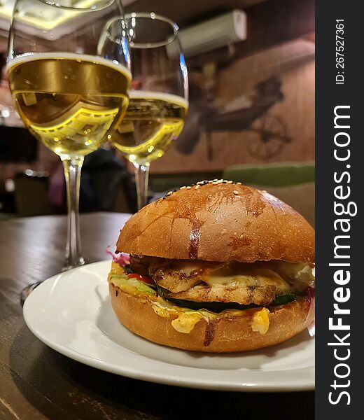 Burger With Meat In A White Plate