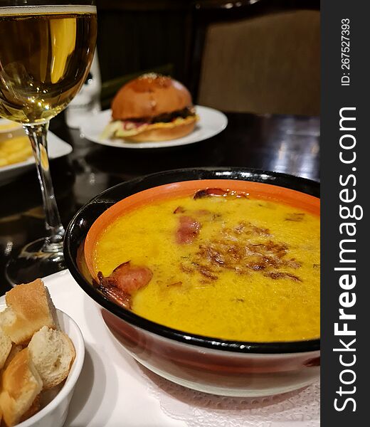 American Cheese Soup With Bacon