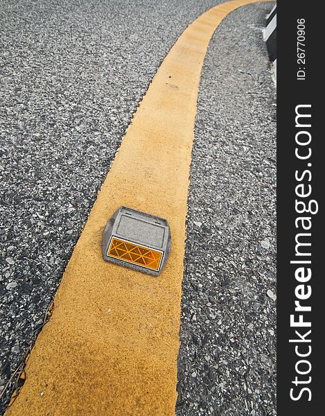 Road Reflector