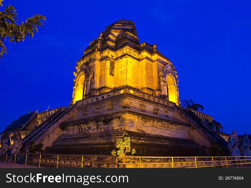 Wat Chedi Luang, Chiang mai