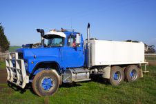 Small Truck Royalty Free Stock Photos Small Truck Royalty Free Stock Photos
