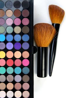 Make-up Palette And Brushes Stock Photography Make-up Palette And Brushes Stock Photography