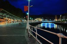 Bilbao Riverfront By Night Royalty Free Stock Images Bilbao Riverfront By Night Royalty Free Stock Images