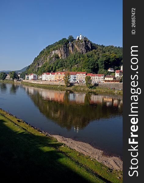 Historical building Tanecnice with a cafÃ© stands on a rock high above the river Elbe in Decin. Historical building Tanecnice with a cafÃ© stands on a rock high above the river Elbe in Decin.