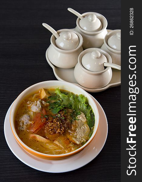 Vietnamese rice noodle crab shell soup