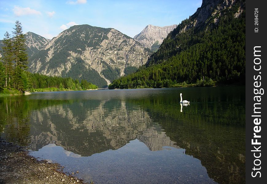 A beautiful way to hike. A beautiful way to hike