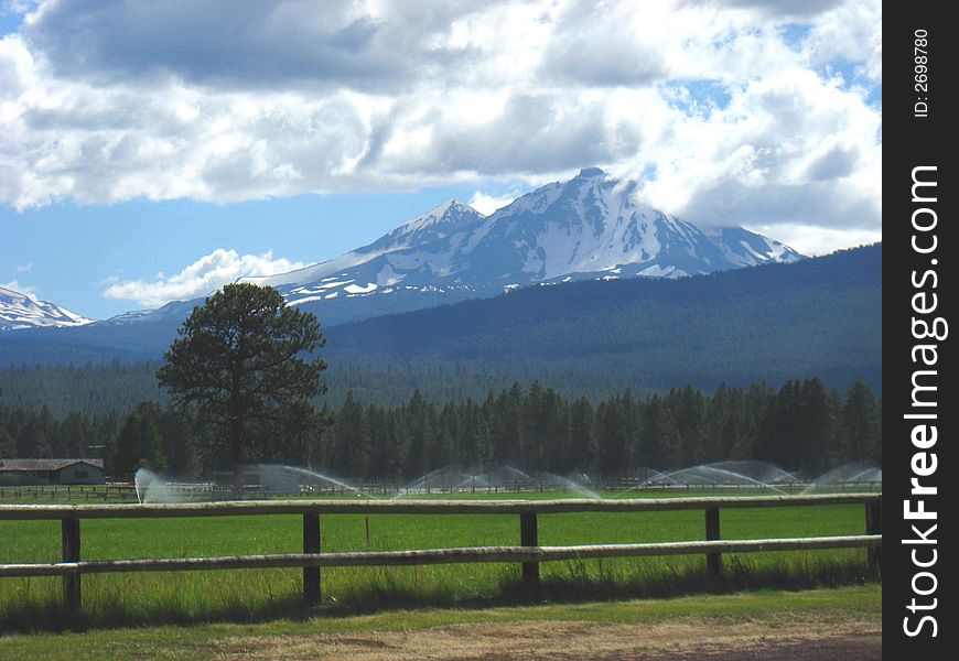 At 9000 feet above sea level, Broken Top encompasses several of the most prominent peaks in the Central Oregon Cascade Range. This view is to the southwest from Oregon Highway 242, just west of Sisters, Oregon. It stands within the Three Sisters Wilderness Area. At 9000 feet above sea level, Broken Top encompasses several of the most prominent peaks in the Central Oregon Cascade Range. This view is to the southwest from Oregon Highway 242, just west of Sisters, Oregon. It stands within the Three Sisters Wilderness Area