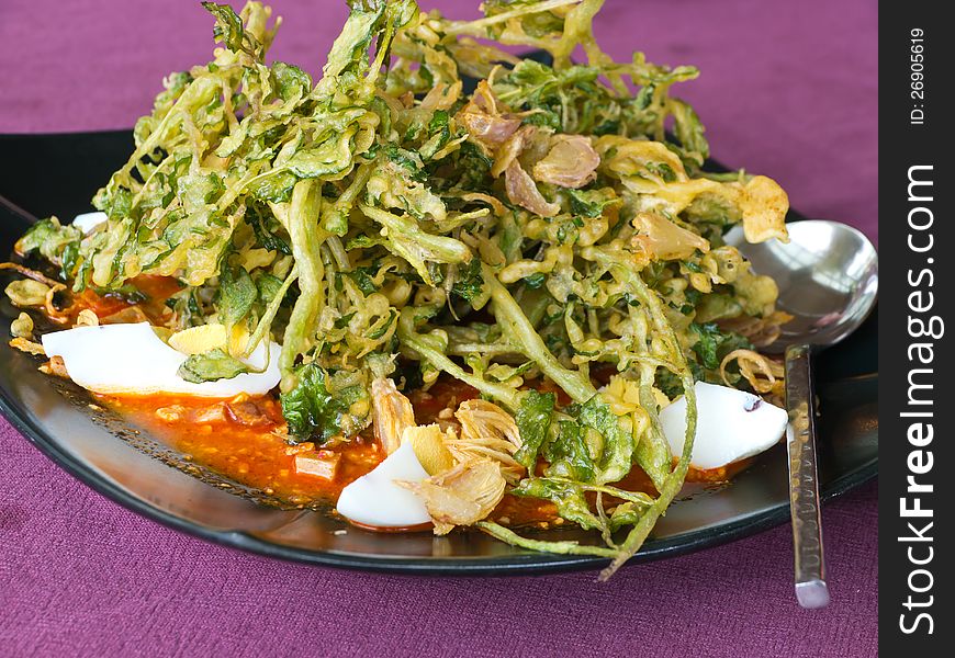 Spicy water cress salad with eggs