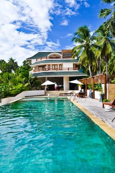 House Resort With A Swimming Pool Royalty Free Stock Images House Resort With A Swimming Pool Royalty Free Stock Images