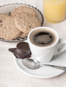Chocolate Chip Cookies With Cup Of Coffee Royalty Free Stock Photos Chocolate Chip Cookies With Cup Of Coffee Royalty Free Stock Photos