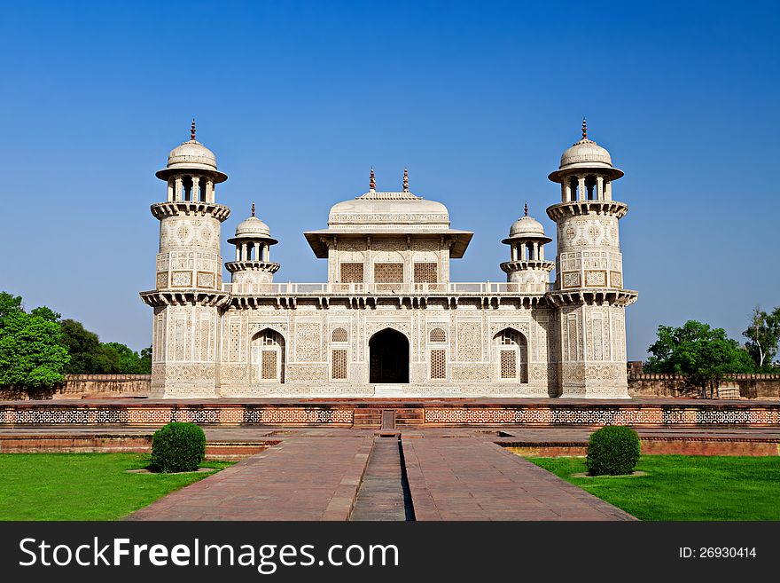 Itimad-ud-daulah, Tomb of Mizra Ghiyas beg, at sunset, Agra, Uttar Pradesh, India.