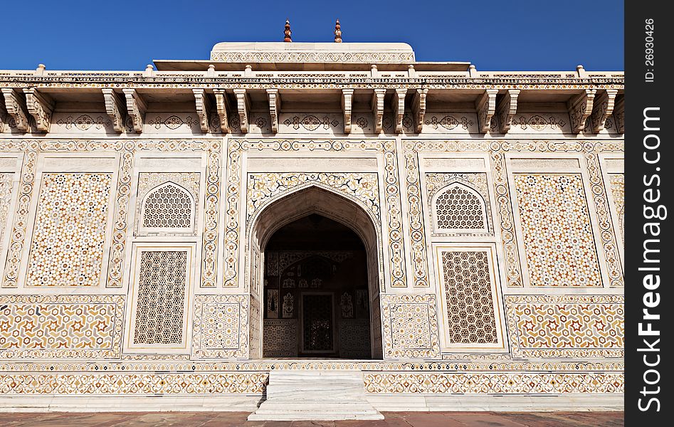 Itimad-ud-daulah, Tomb of Mizra Ghiyas beg, at sunset, Agra, Uttar Pradesh, India. Itimad-ud-daulah, Tomb of Mizra Ghiyas beg, at sunset, Agra, Uttar Pradesh, India.