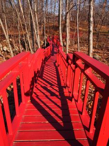 Red Bridge In The Forest &x28;fall&x29; Royalty Free Stock Photos Red Bridge In The Forest &x28;fall&x29; Royalty Free Stock Photos