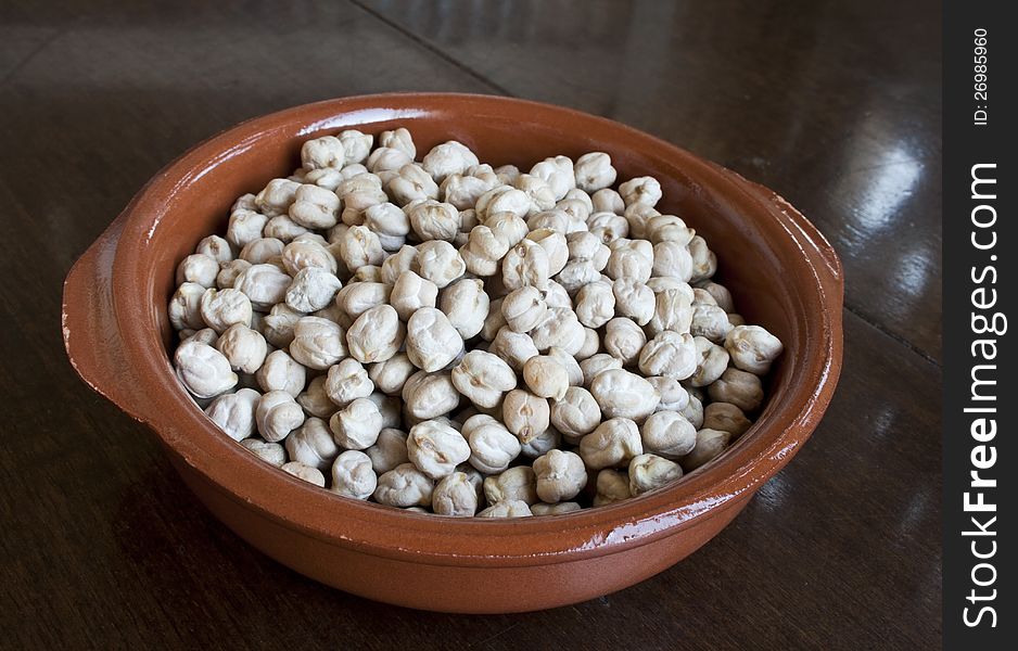 Dried Chickpeas in ceramic plate