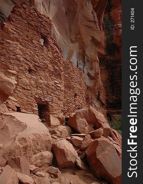 Sinagua Indian Cliff Dwellings