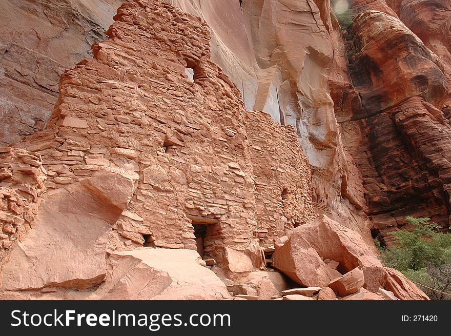 Sinagua Cliff dwelling near Sedona Arizona