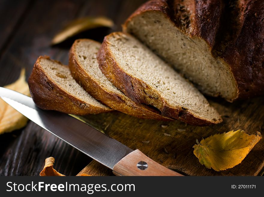 Sliced â€‹â€‹rye bread close up