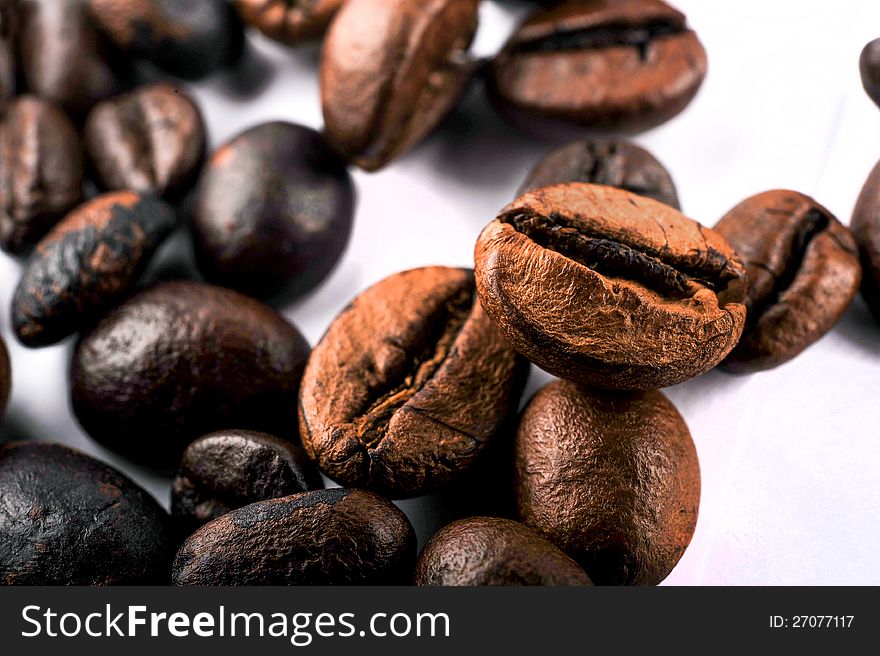 Roasted coffee beans details macro
