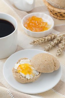 Breakfast With Muffin, Cheese And Jam Royalty Free Stock Photos Breakfast With Muffin, Cheese And Jam Royalty Free Stock Photos