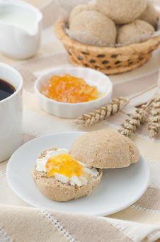 Breakfast With Muffin, Cheese And Jam Royalty Free Stock Photos Breakfast With Muffin, Cheese And Jam Royalty Free Stock Photos