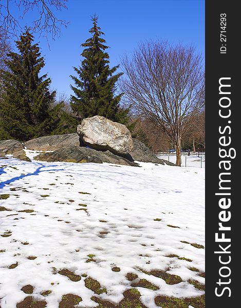 A photo of Central Park (NY) a winter day. A photo of Central Park (NY) a winter day