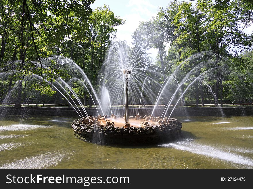 Fountain Sun in the park Peterhof. Fountain Sun in the park Peterhof