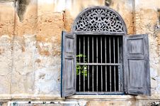 Old Style Wall And Widow Royalty Free Stock Photo