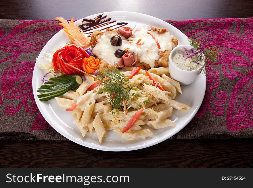 Pasta Chicken primevera with penne, mixed peppers, Tomato, olive and Parmesan sauce. Pasta Chicken primevera with penne, mixed peppers, Tomato, olive and Parmesan sauce