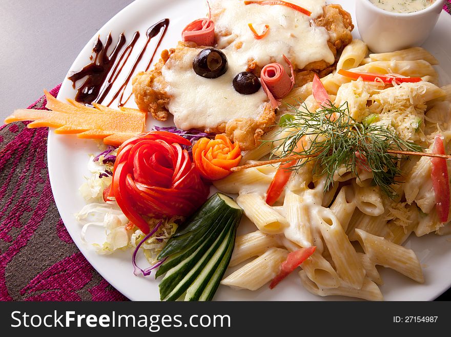 Italian Pasta with penne, mixed peppers, Tomato, olive and Parmesan sauce. Italian Pasta with penne, mixed peppers, Tomato, olive and Parmesan sauce